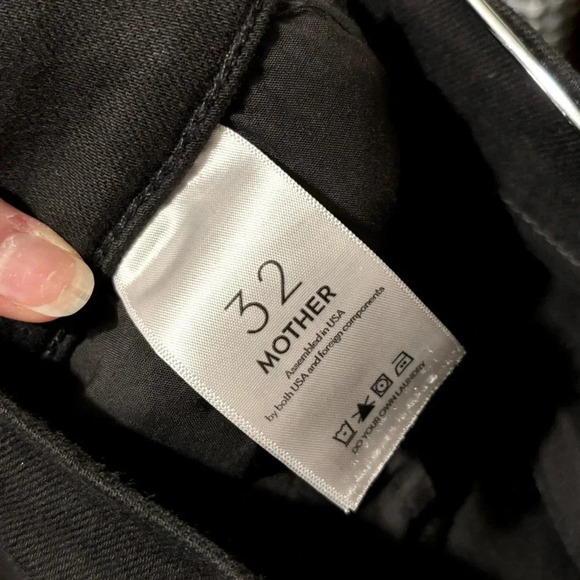 NWT MOTHER The Straight Up Rambler Cargo Skimp Jeans in Pitch Black Size 32 - Picture 15 of 16